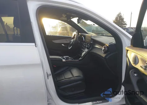 2017 Mercedes-Benz Glc 300 4Matic from USA, damaged, VIN WDC0G4KB8HF139085